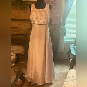 Lenovia Lavender Metallic Evening Gown. Size 10